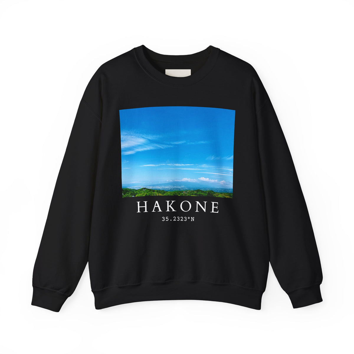 Hakone Mountain Club White/Black/Navy/Light Pink Crewneck