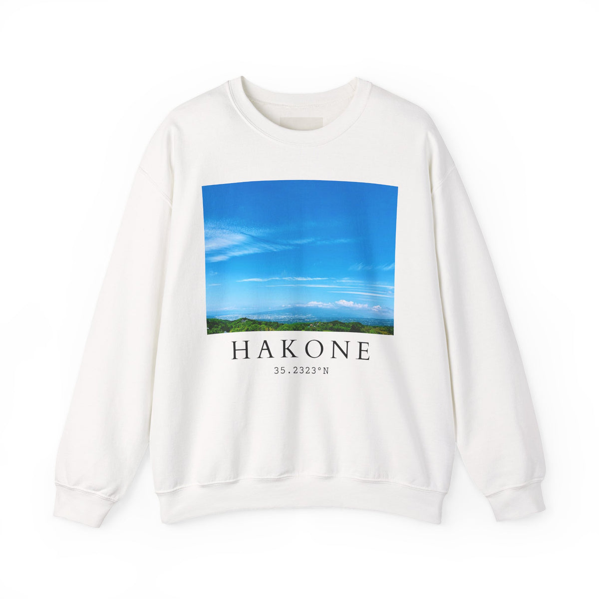 Hakone Mountain Club White/Black/Navy/Light Pink Crewneck